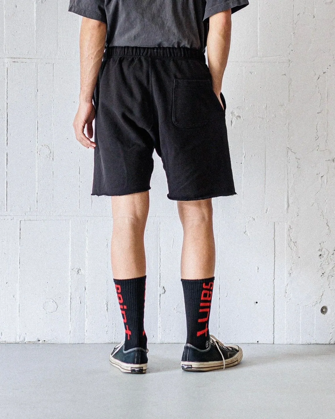 SAINT Mxxxxxx SWEAT SHORTS/RIBON SAINT/BLK pink SAINT LOGO shorts, black S-XL cotton and linen OE yarn fabric, stiff, light, comfortable and breathable, non-locking design, naturally rolled back after water, super handsome version, easy to match, original consistent main mark, wash water mark, little angel anti-counterfeiting mark